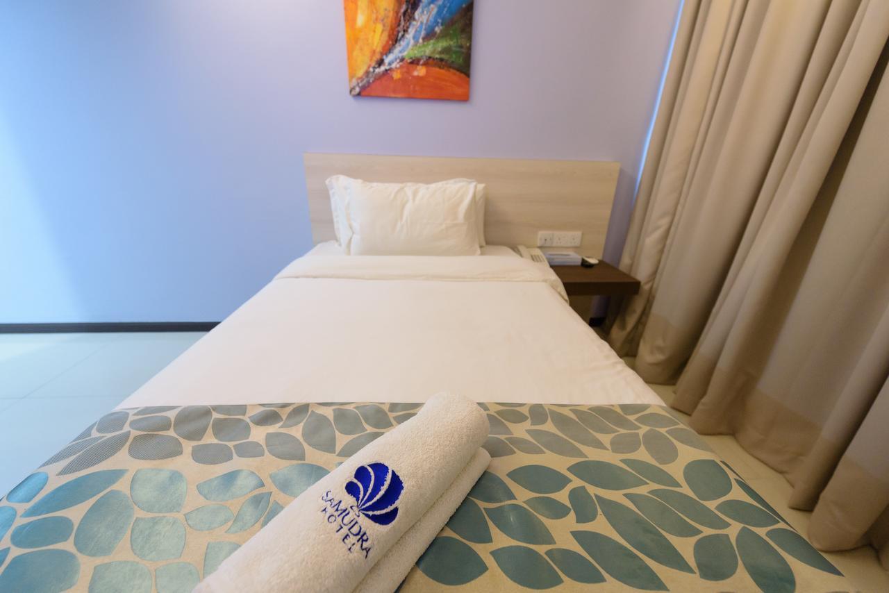 Samudra Hotel Kuching Ngoại thất bức ảnh