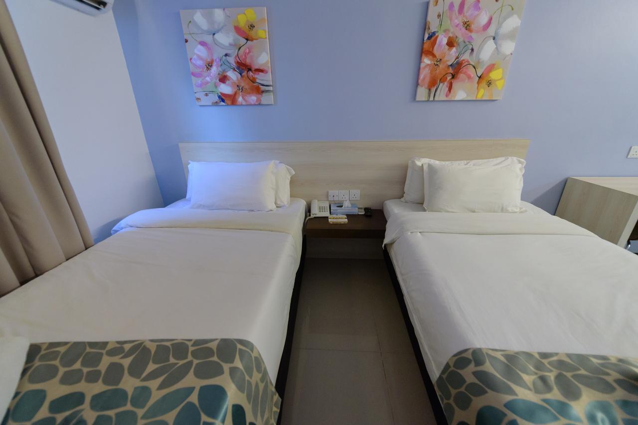 Samudra Hotel Kuching Ngoại thất bức ảnh