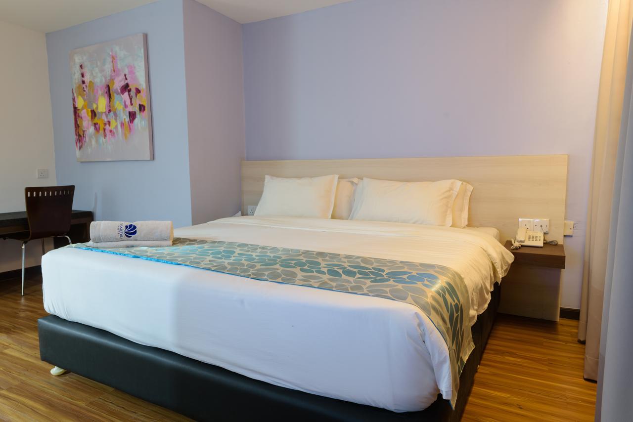 Samudra Hotel Kuching Ngoại thất bức ảnh