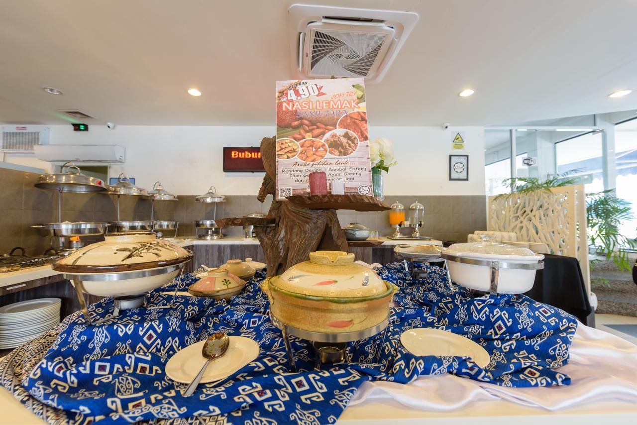 Samudra Hotel Kuching Ngoại thất bức ảnh